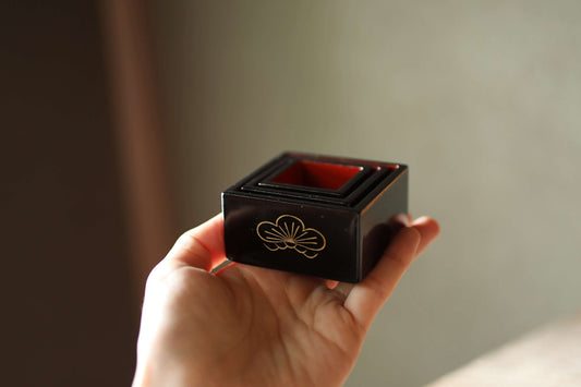 Japanese vintage miniature urushi makie gold sake cups set of 3 wooden cup "升Masu" (rise)  with "kanji" black red H1.3×2.5in/H3.2×6.3cm
