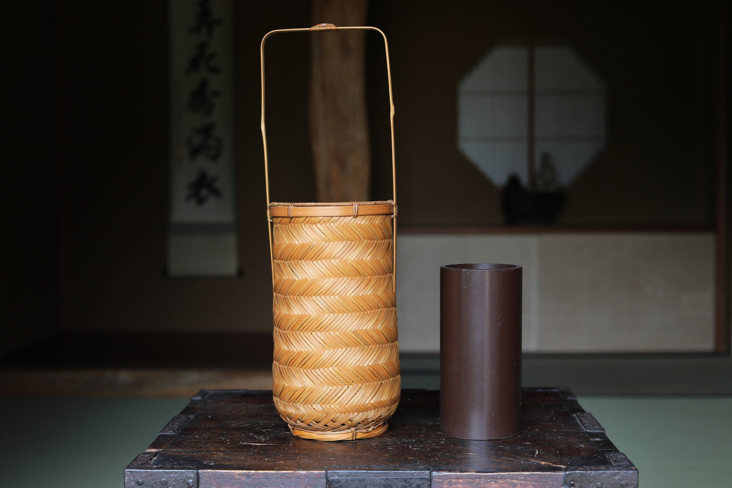 Japanese vintage beautiful bamboo woven vase with sign, for tea ceremony, finely detailed H17.1×5.5in/H43.5×14cm