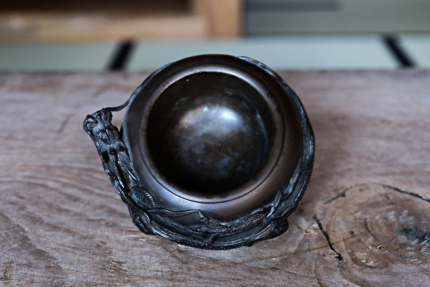 FINE! Japanese antique Dragon Bronze Censer Incense burner cool with Dragon Surrounding Design metal craft Buddhist alter 1900s W5.1in/W13cm