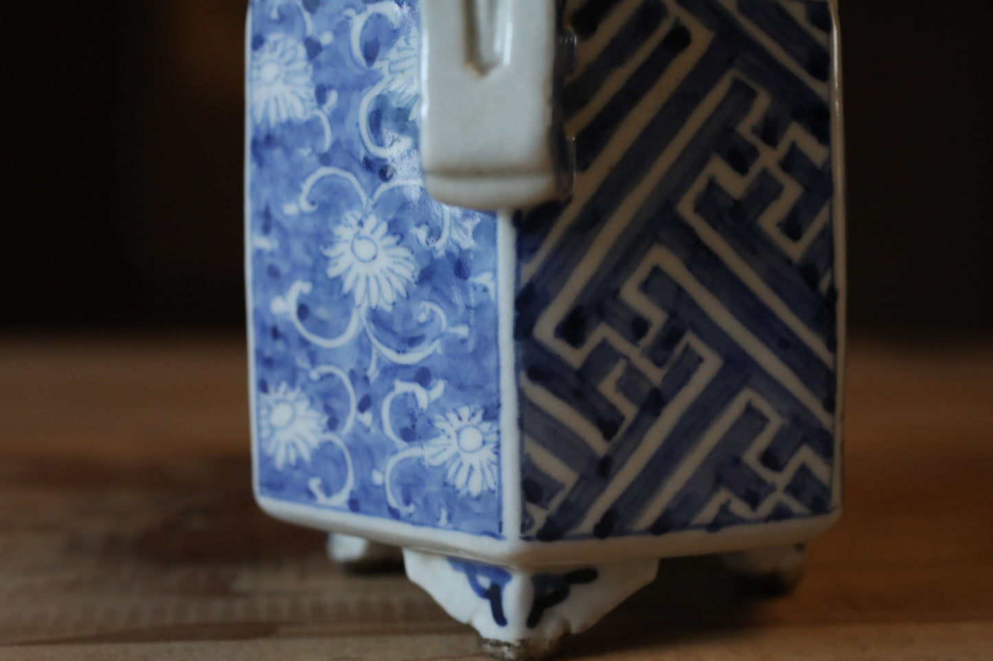 Japanese antique 1900s Koimari indigo SHISHI Lion porcelain hexagonal incense burner with painting of dragon and phoenix H5.1×W5.1in/13×13cm