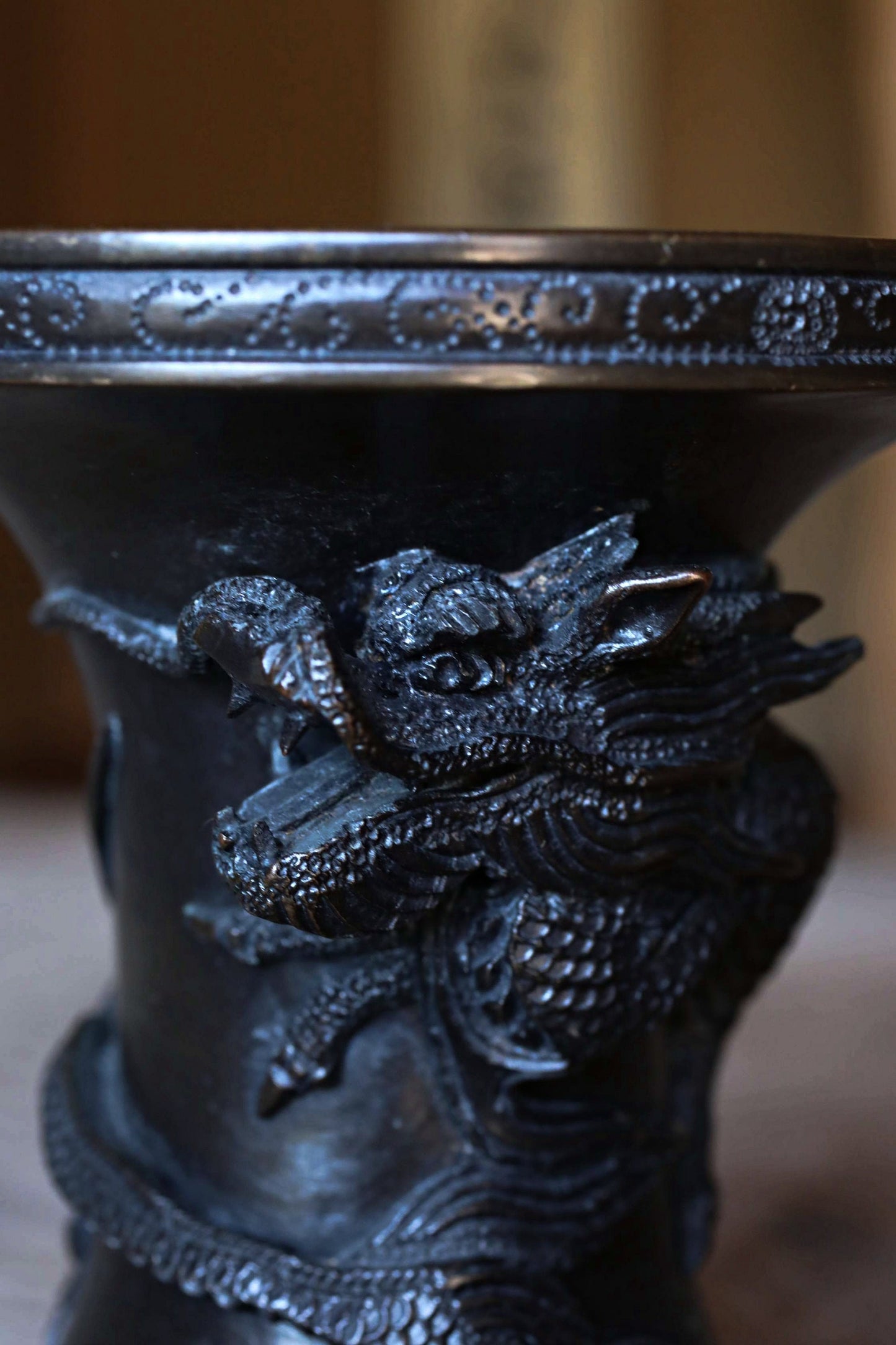 FINE! Japanese antique Dragon Bronze flower vase with Dragon Surrounding Design with sign /brush stand /Buddhist alter 1900s W4.5in/W3.9cm