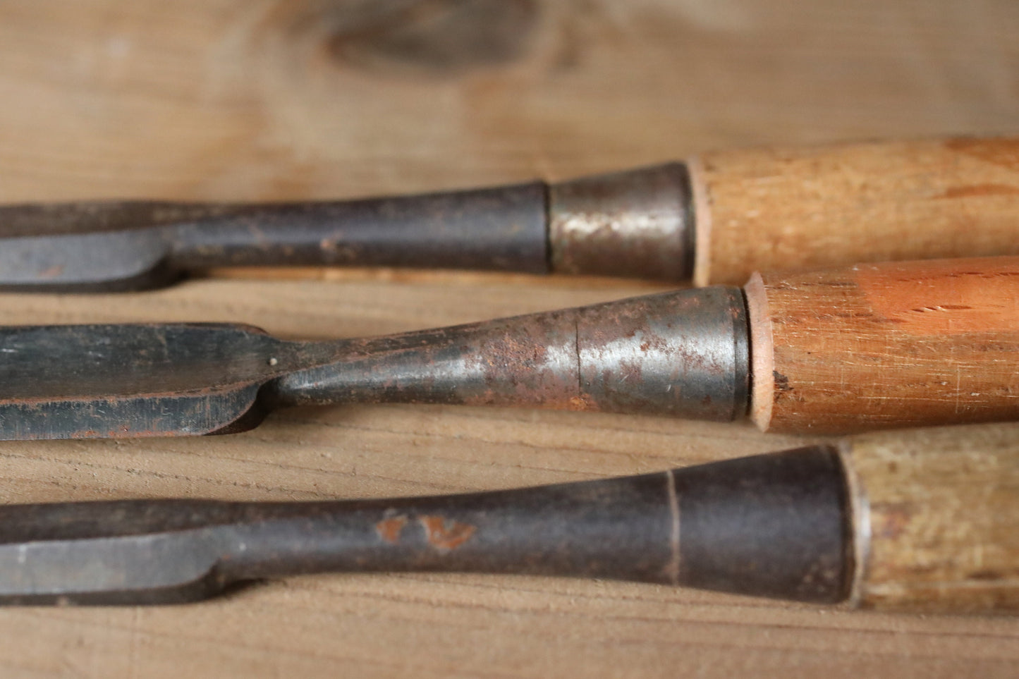 Set of 3 Japanese vintage carpenter's chisels 鑿 "Nomi", used Japanese craftsman's carving tool in 1900s 8.7×1in/22x2.5cm