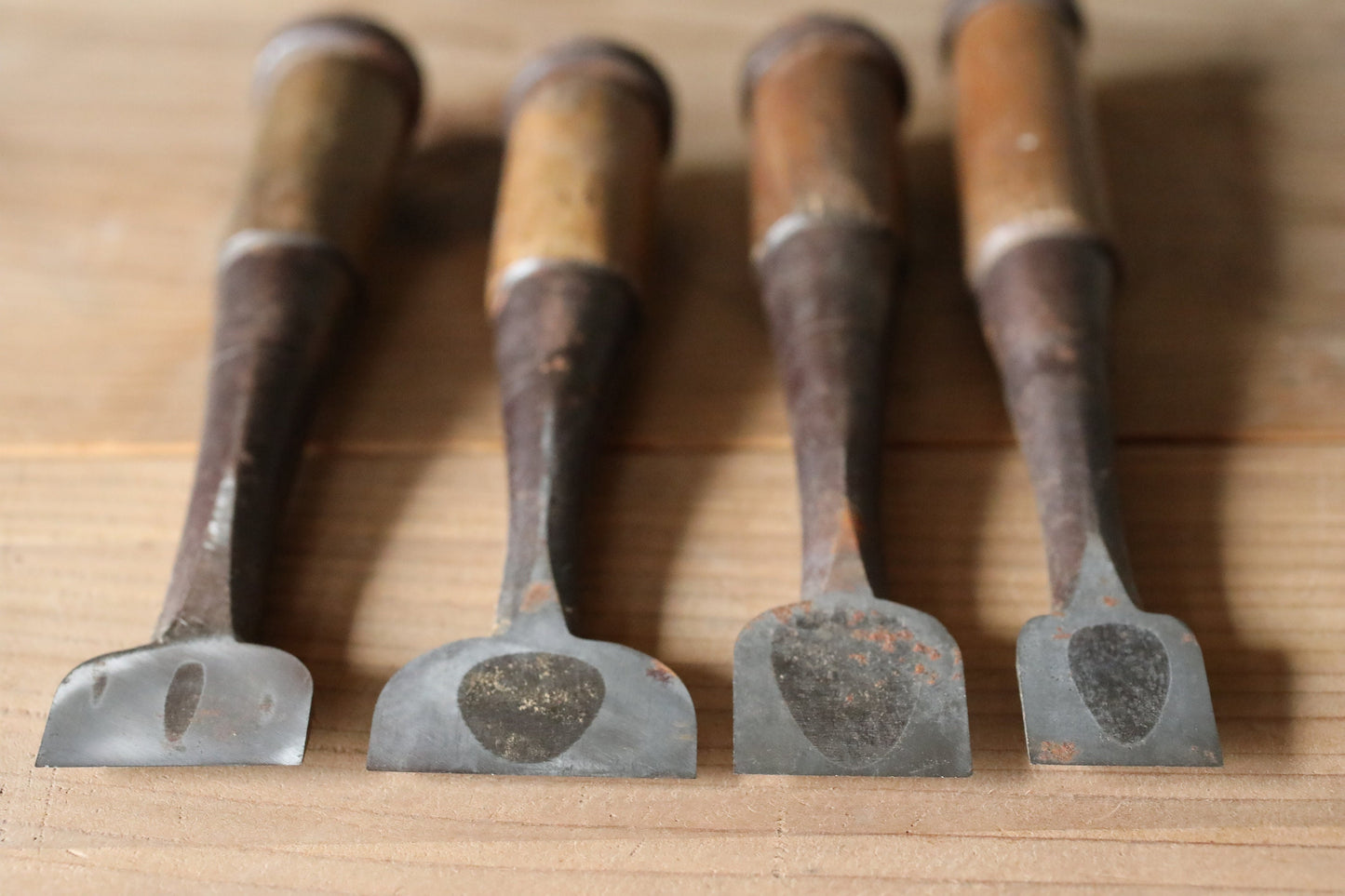Set of worn out 4 Japanese vintage carpenter's chisels 鑿 "Nomi", used Japanese craftsman's carving tool in 1900s 6.1×1.2in/15.5x3cm