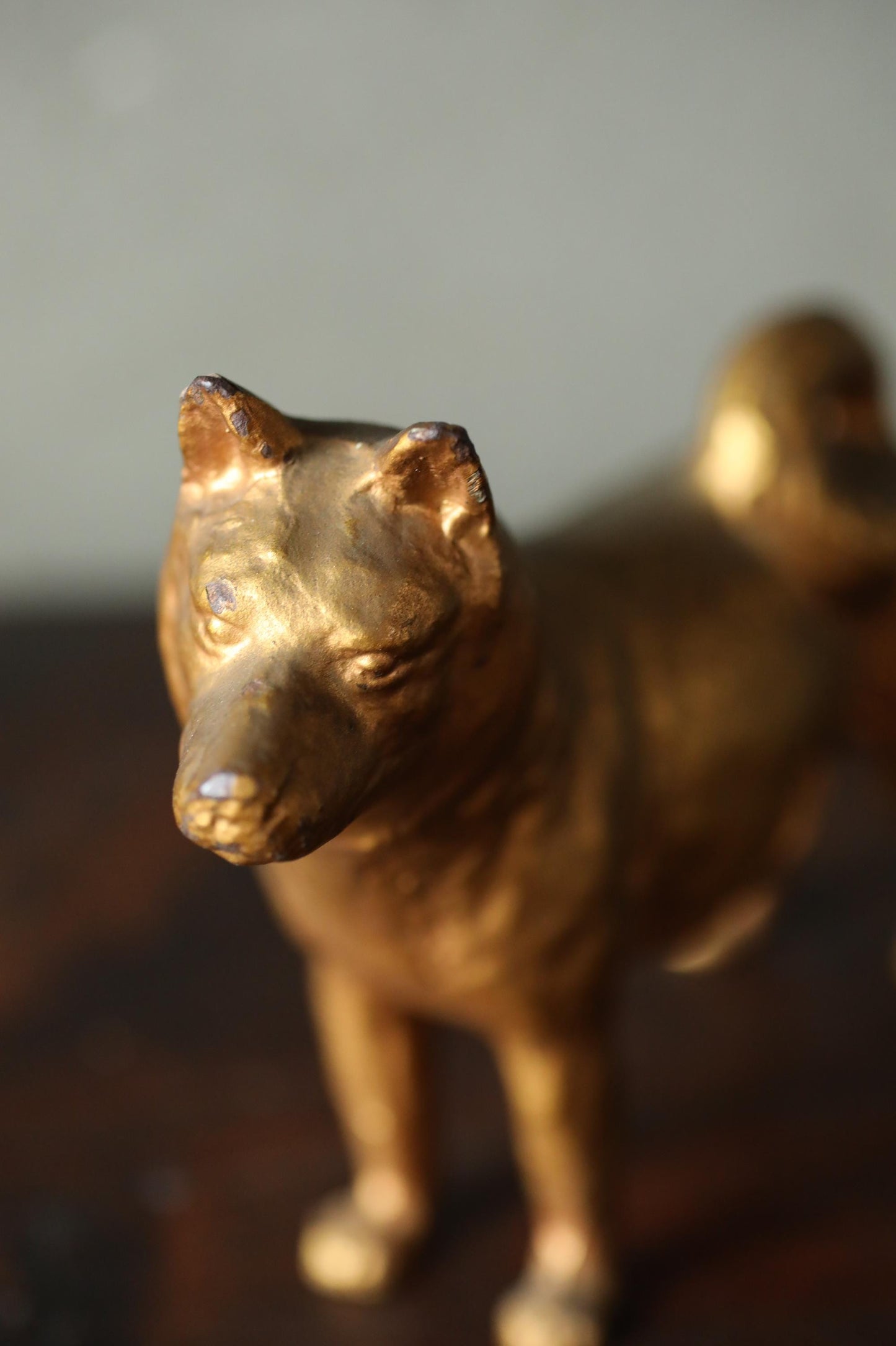 Japanese metal craft animals SHIBAINU DOG doll gold color made of metal ornament H5.9×7.1in/H15×18cm