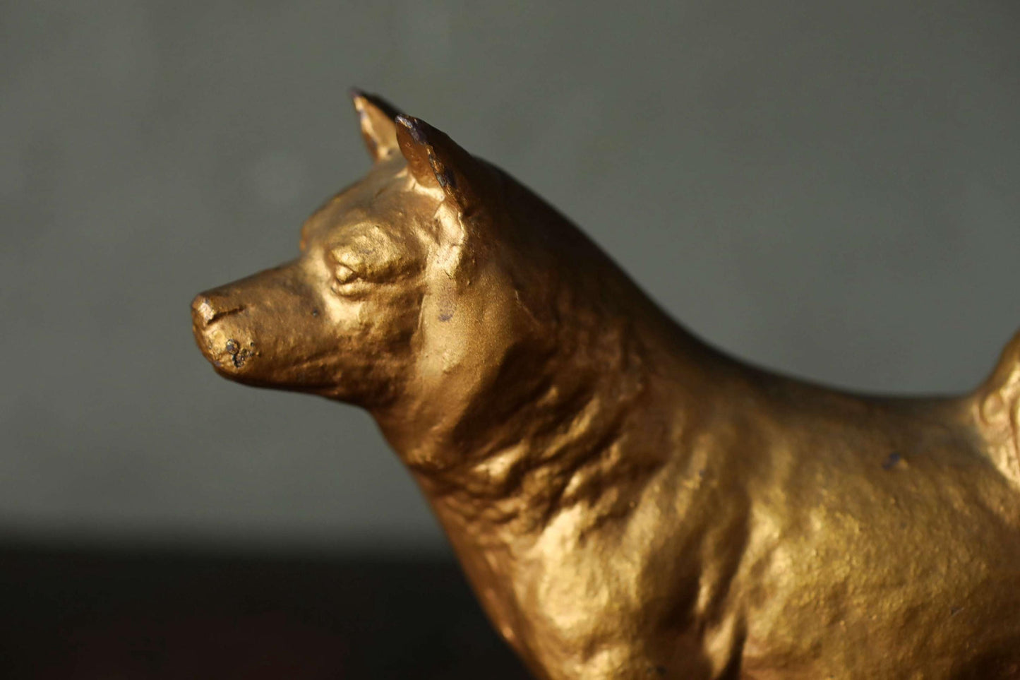 Japanese metal craft animals SHIBAINU DOG doll gold color made of metal ornament H5.9×7.1in/H15×18cm