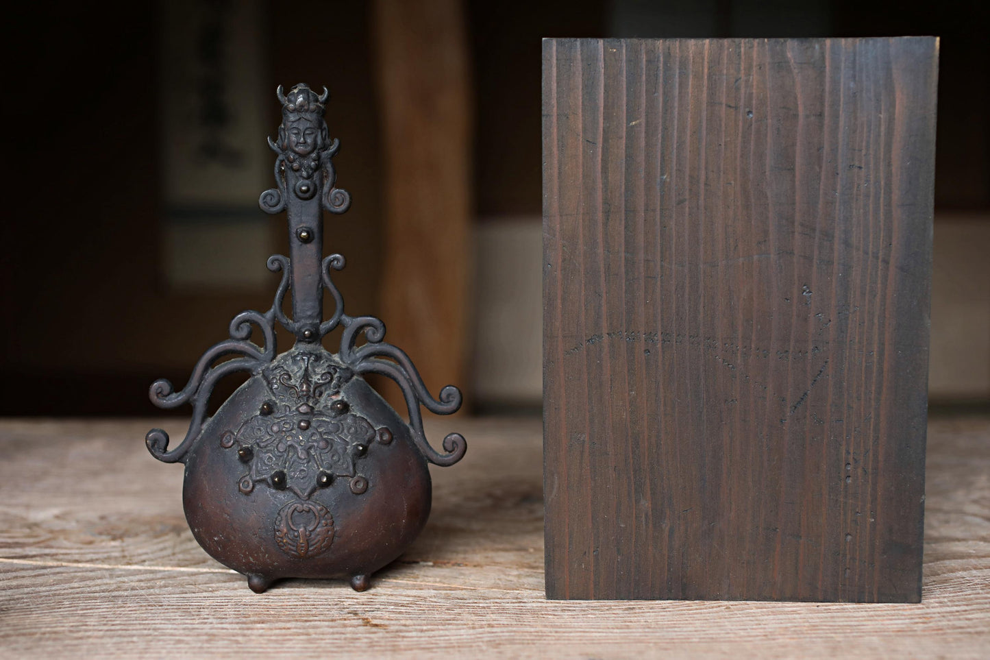Japanese antique bronze Old 1800s bell Buddhist with sorcerer Chanting For tea ceremony H9.1in×5.9in/23×15cm