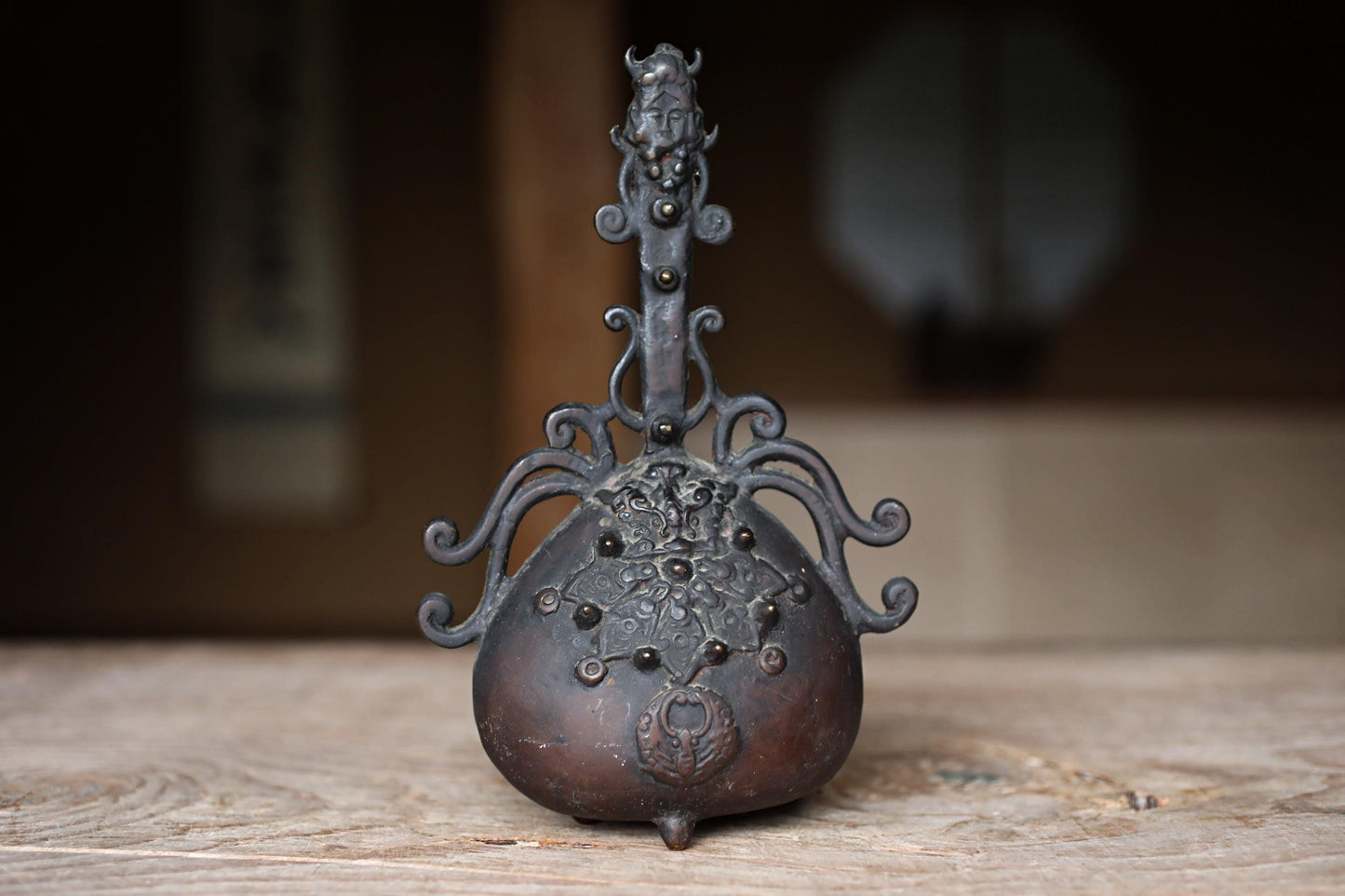 Japanese antique bronze Old 1800s bell Buddhist with sorcerer Chanting For tea ceremony H9.1in×5.9in/23×15cm