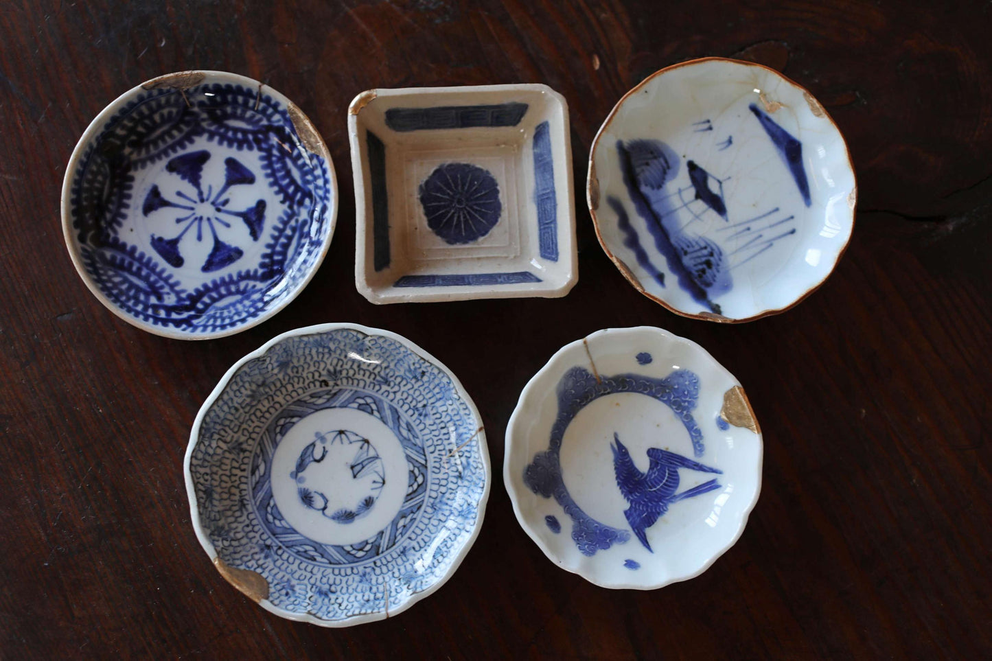 Japanese vintage handcraft small plate, KINTUSGI porcelain ceramic dish Blue White relief pattern flower KOIMARI 3.2in/8.5cm