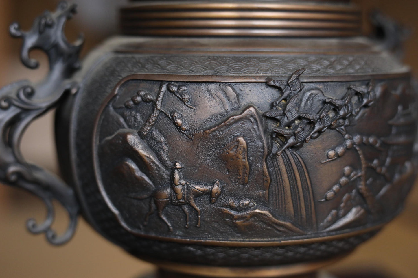 FINE! Japanese vintage bronze SUIBAN art flower vase USUBATA lost wax art with landscape dragon Precise relief furniture Ikebana H13in/H33cm