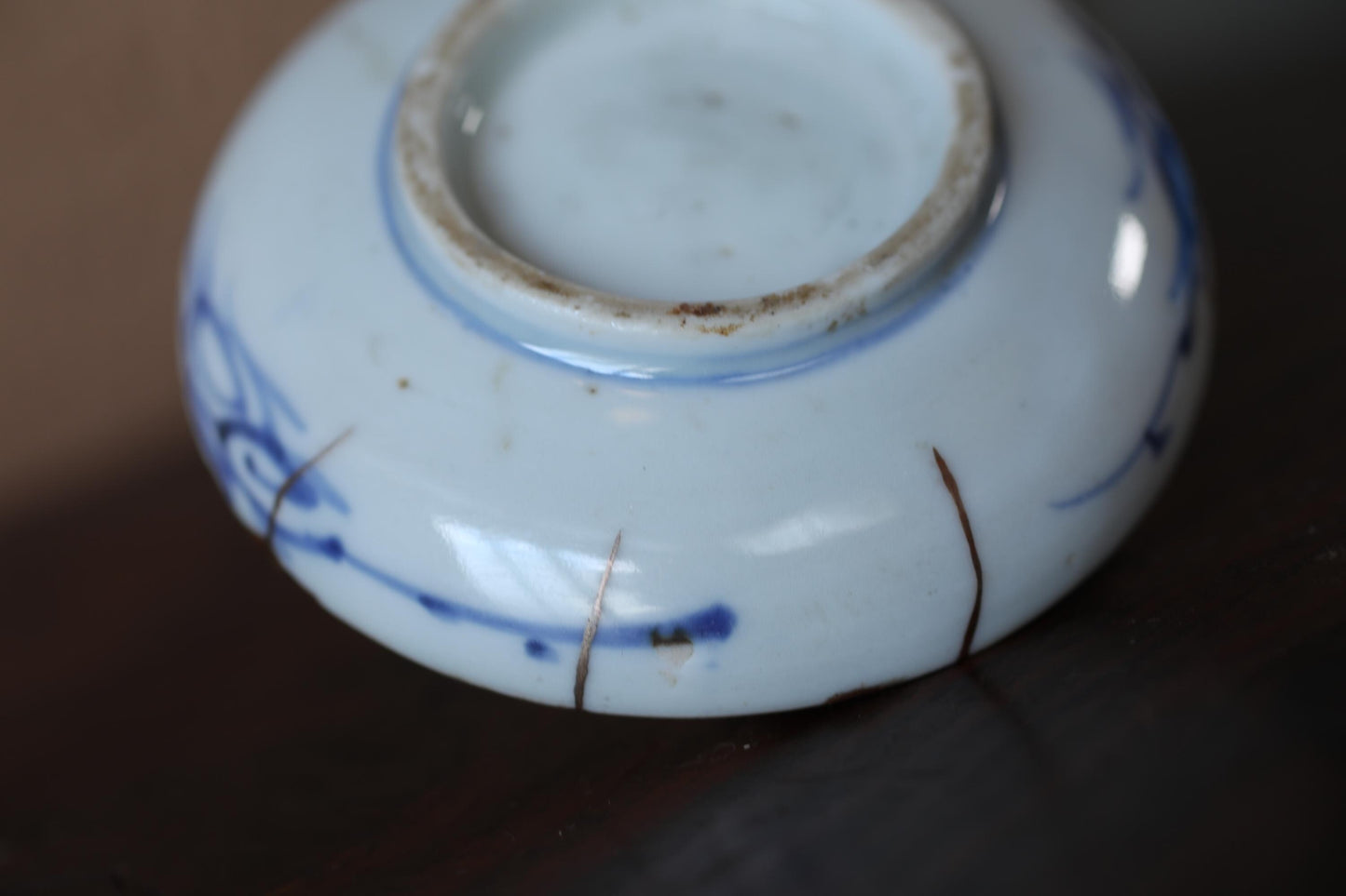 Japanese vintage handcraft small plate, KINTUSGI porcelain ceramic dish Blue White relief pattern flower SOMETSUKE 3.9in/10cm