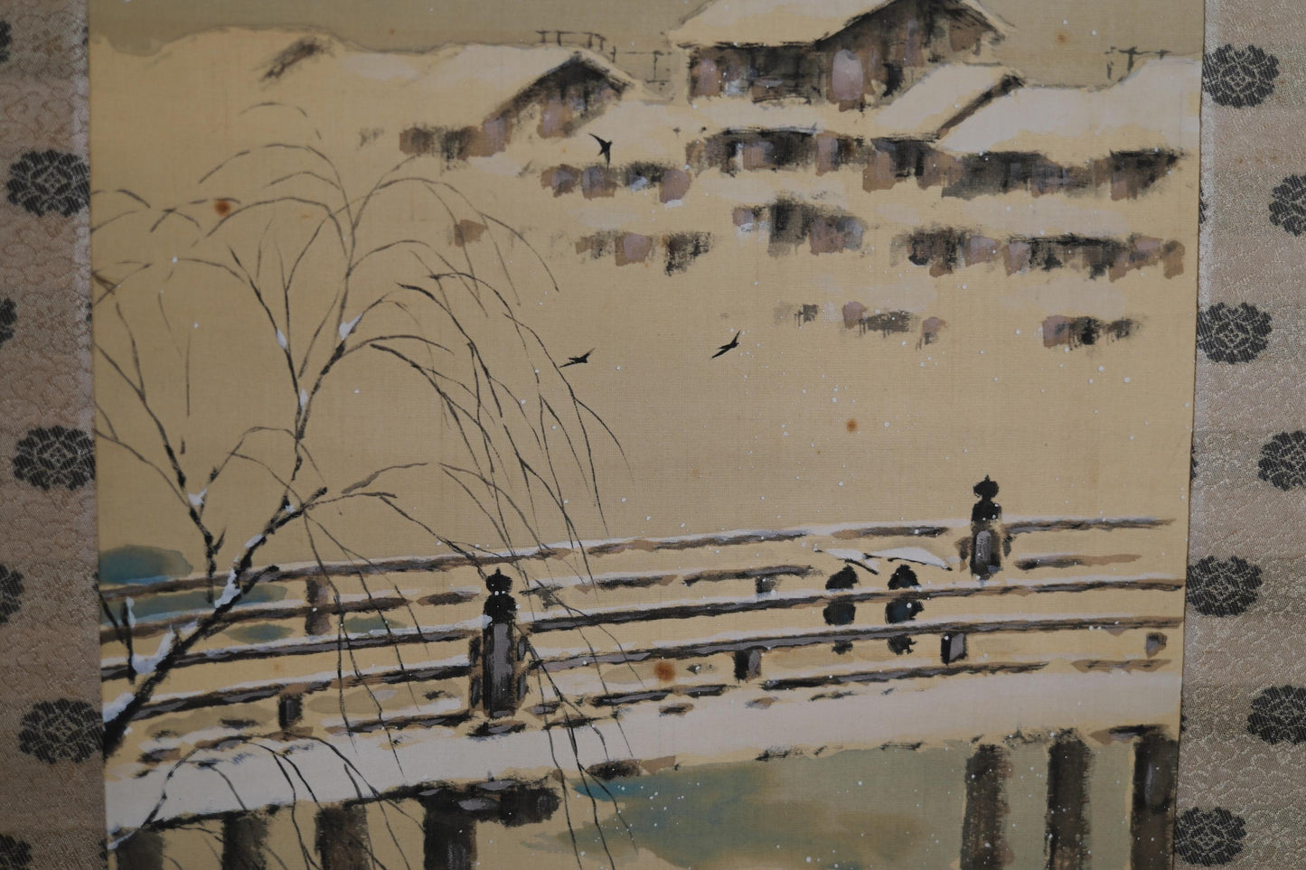 Japanese antique hanging scroll of water color painting, Kyoto Kamogawa in snow, with signature, early 1900s H78.3×14.6in / H199x37cm