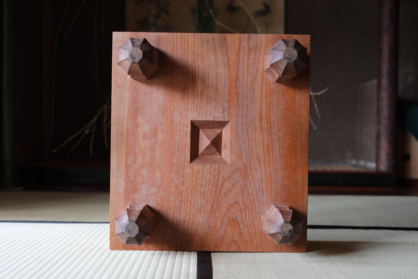 FINE! Go playing table curved out of a single wood, IGO stone shell set board game ,Japanese furniture HAMAGURI H10.4×17.8in/H26.5×45.2cm