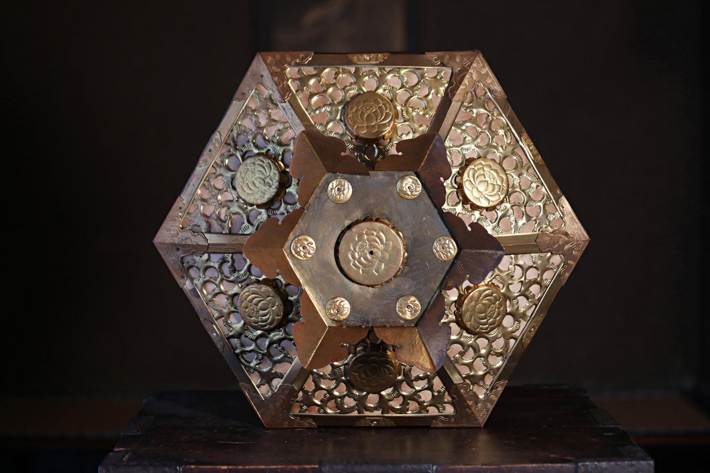 RARE! BIG! Japanese Antique gold Lantern Buddhist temple lamp Hanging Lantern Tsuridoro open work H14.6×W16.5in/H37×42cm