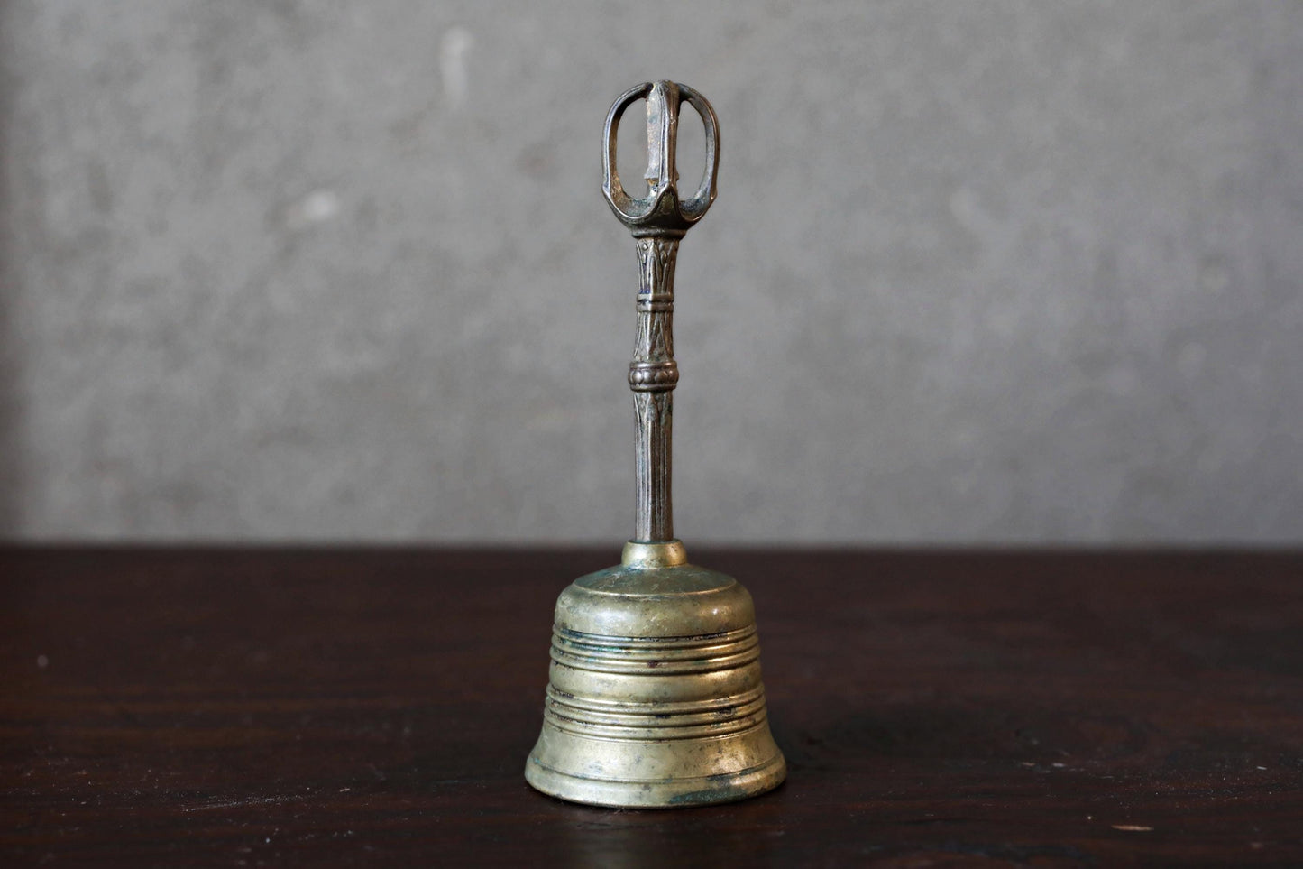 FINE! Japanese antique hand bell, esoteric buddhism altar chanting brass bronze hand bell pilgrim craft, monk tool for ceremony H4.7in/H12cm