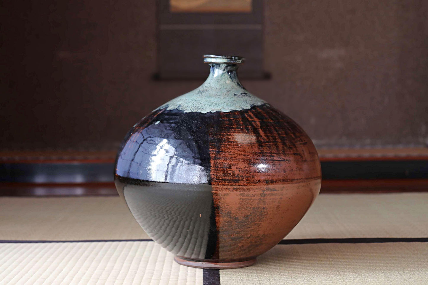 BIG! RARE! Japanese vintage ceramic jar Mashiko ware MINGEI, Half black and half brown H17.3xW12.2/H44xW31cm