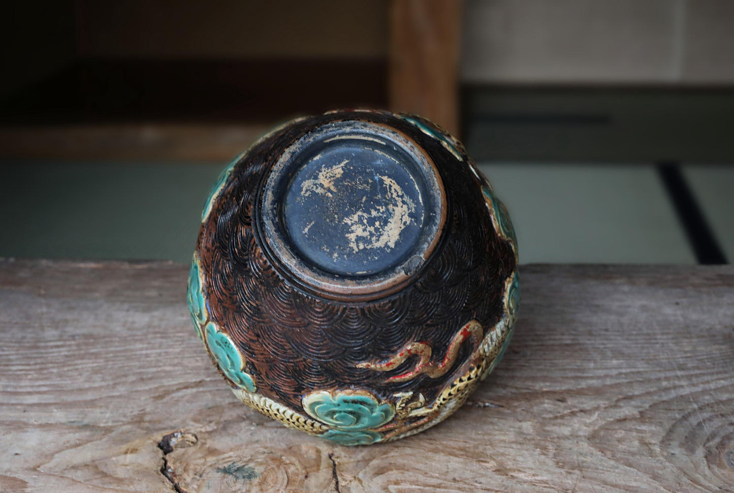 FINE! RARE! Japanese antique 1800s Dragon vase by Ryukyu Kingdom hand craft beautiful dragon and waves jar H8.3×7.9in/H21×20cm
