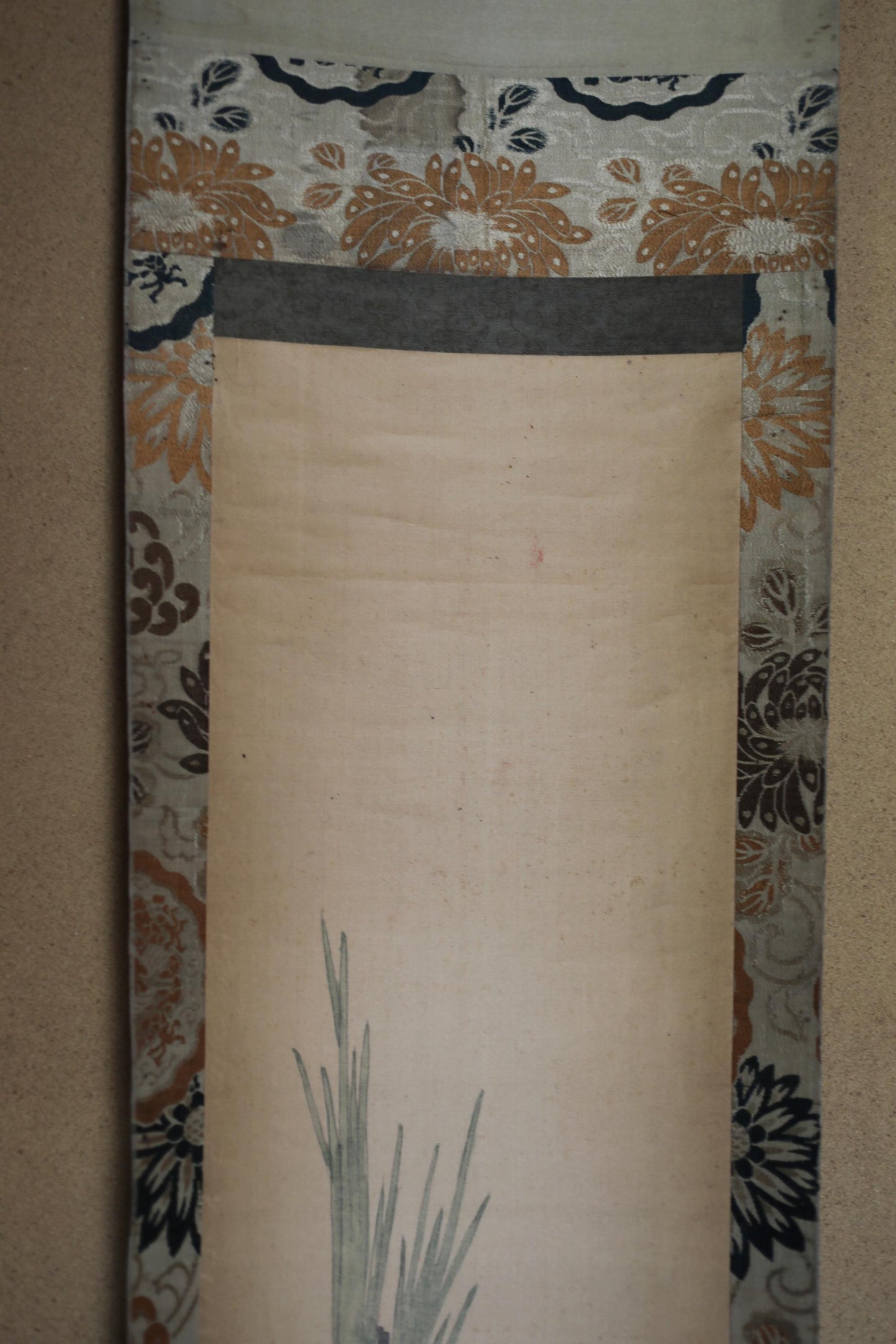 Japanese antique hanging scroll of water color painting on silk, ikebana, flower basket, Fruits KAKEJIKU with BOX 1920s H61in/H155cm