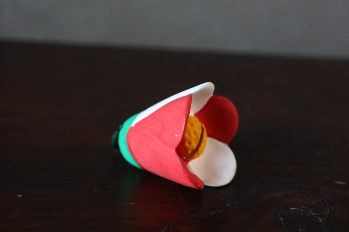 Japanese small pottery bell TSUBAKI flower Camellia japonica doll Paper weight, Ornaments Japanese vintage small bell H2.2in/5.7cm