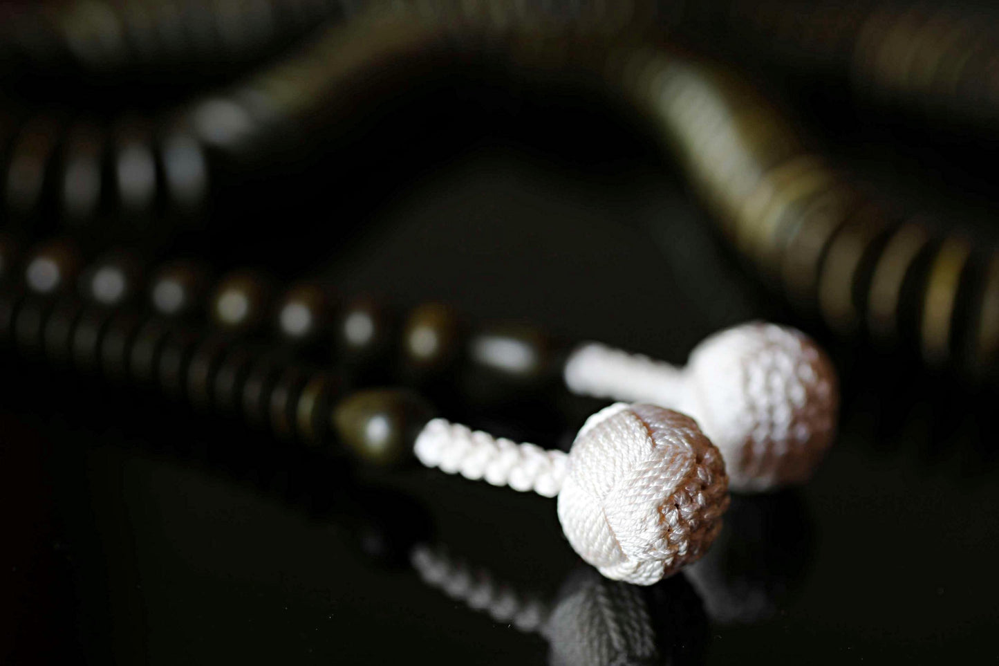 FINE! Japanese buddhist Prayer long Rosary high grade made of green sandalwood beads and silk, JUZU Power stone Meditation Zen with Box