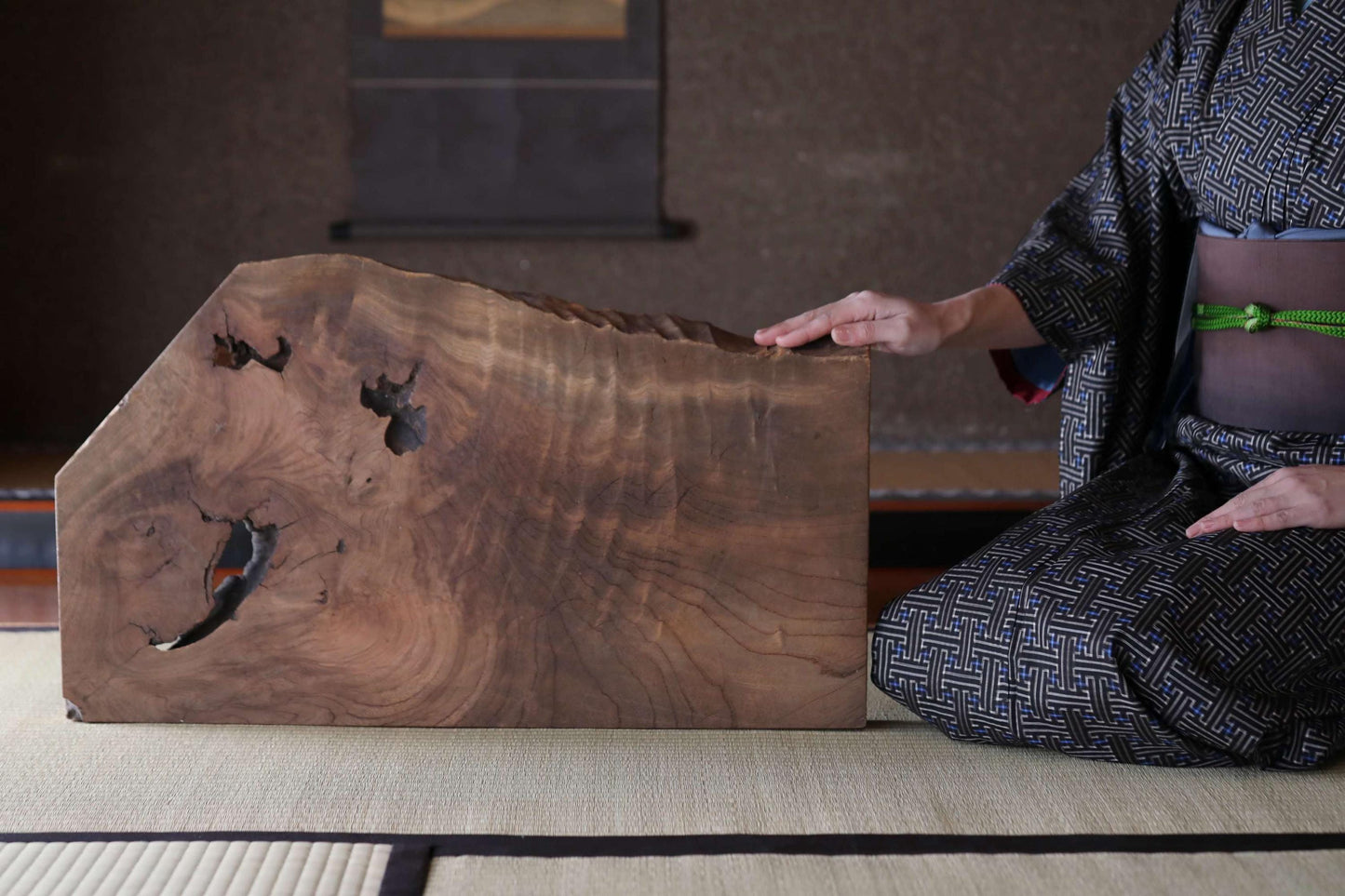 BIG! Natural wood large board pedestal Display Stand ,BONSAI stand, IKEBANA, Tea ceremony 26.8in×15.4in / 68x39cm, Japanese antique