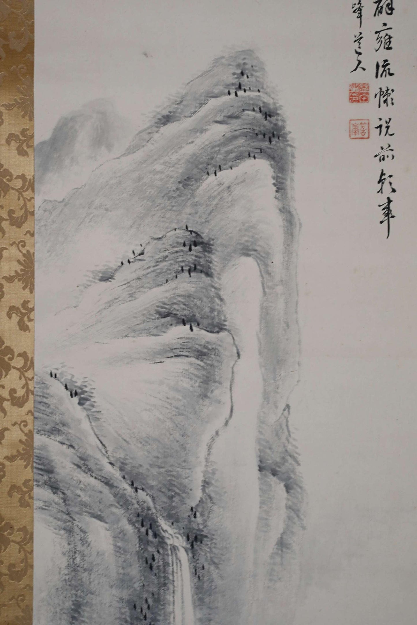 Japanese antique brush ink painting scroll fine Landscape in mountain waterfall hermit, Kanji sign, Silk KAKEJIKU H75.2×19.7in/H191x50cm