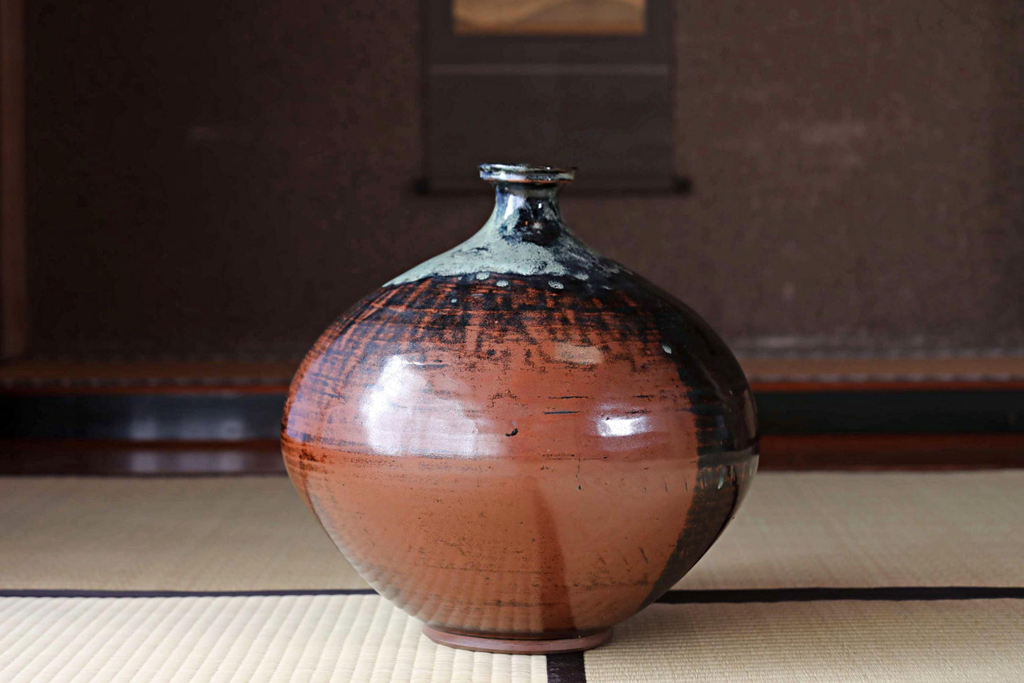 BIG! RARE! Japanese vintage ceramic jar Mashiko ware MINGEI, Half black and half brown H17.3xW12.2/H44xW31cm