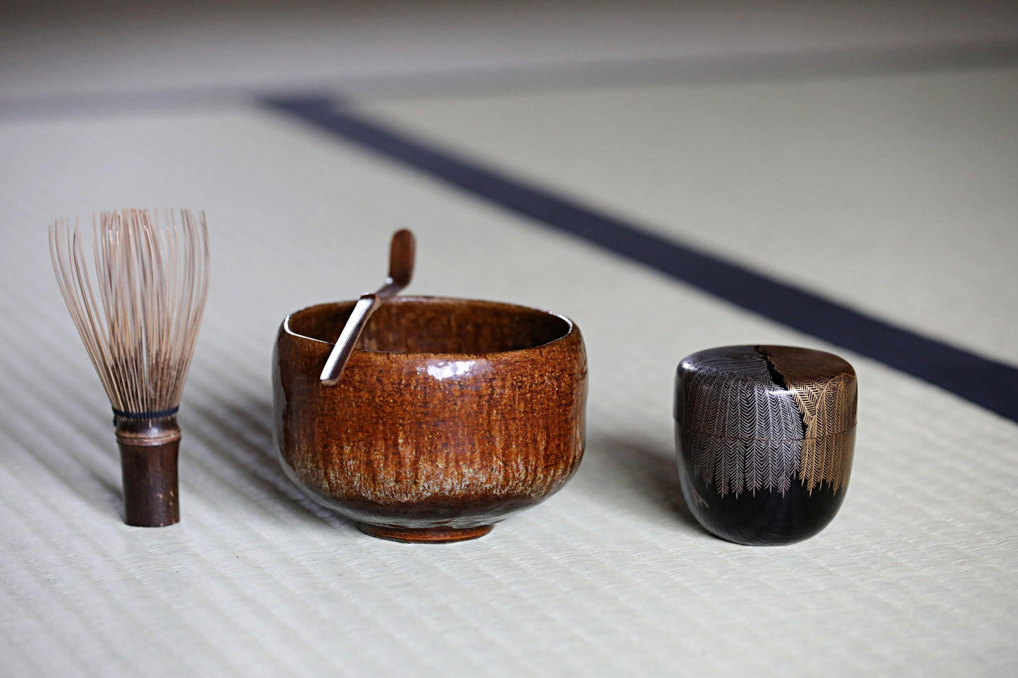 FINE!! RARE! Japanese vintage "matcha" green tea caddy with gold Silver willow tree Wajima Makie "棗 natsume" for tea ceremony H2.6in/H2.6cm