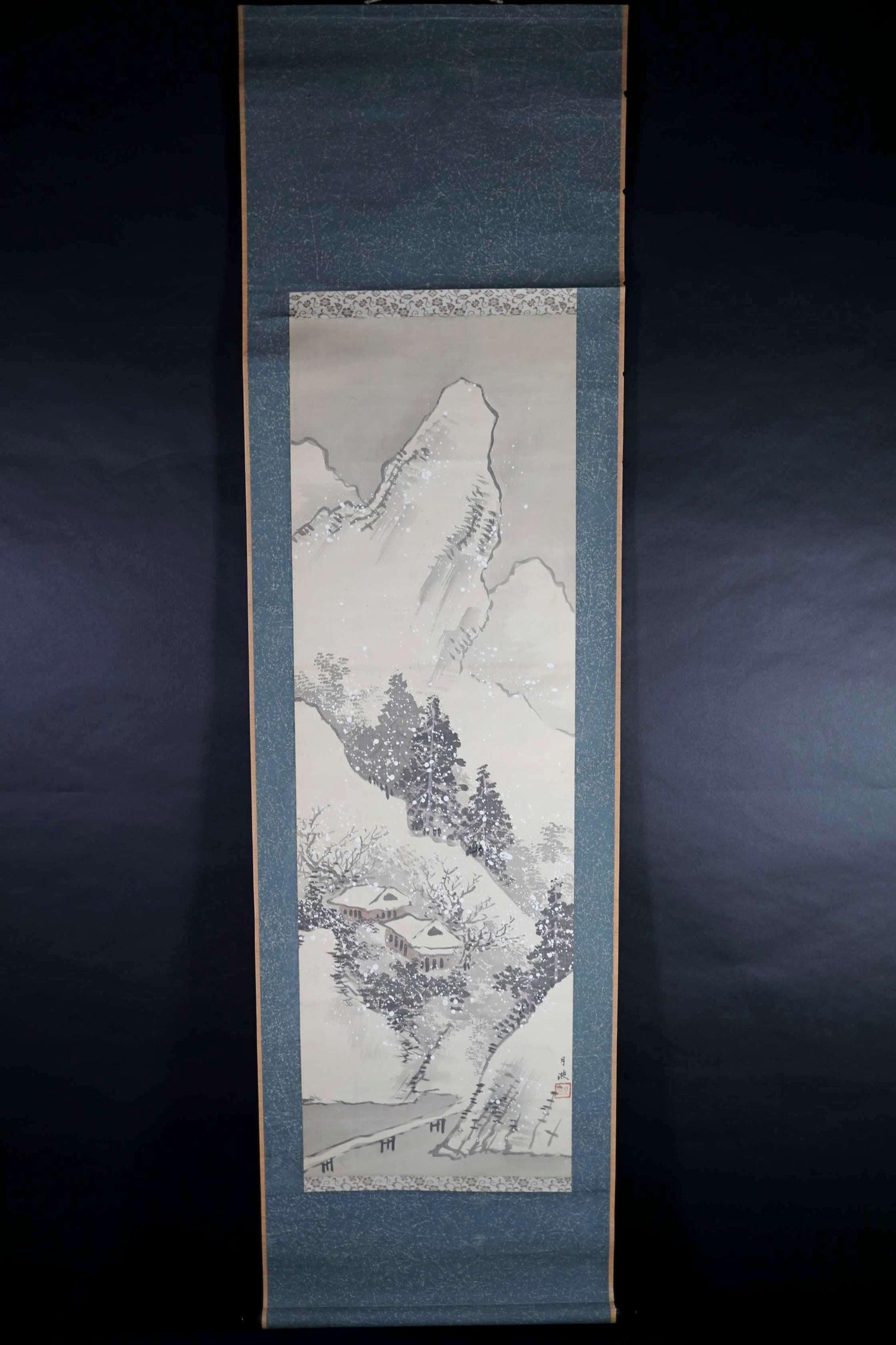 Japanese antique brush ink painting scroll fine Landscape in winter mountain valley, Kanji signature, KAKEJIKU H67.3×18.9in / 171x48cm