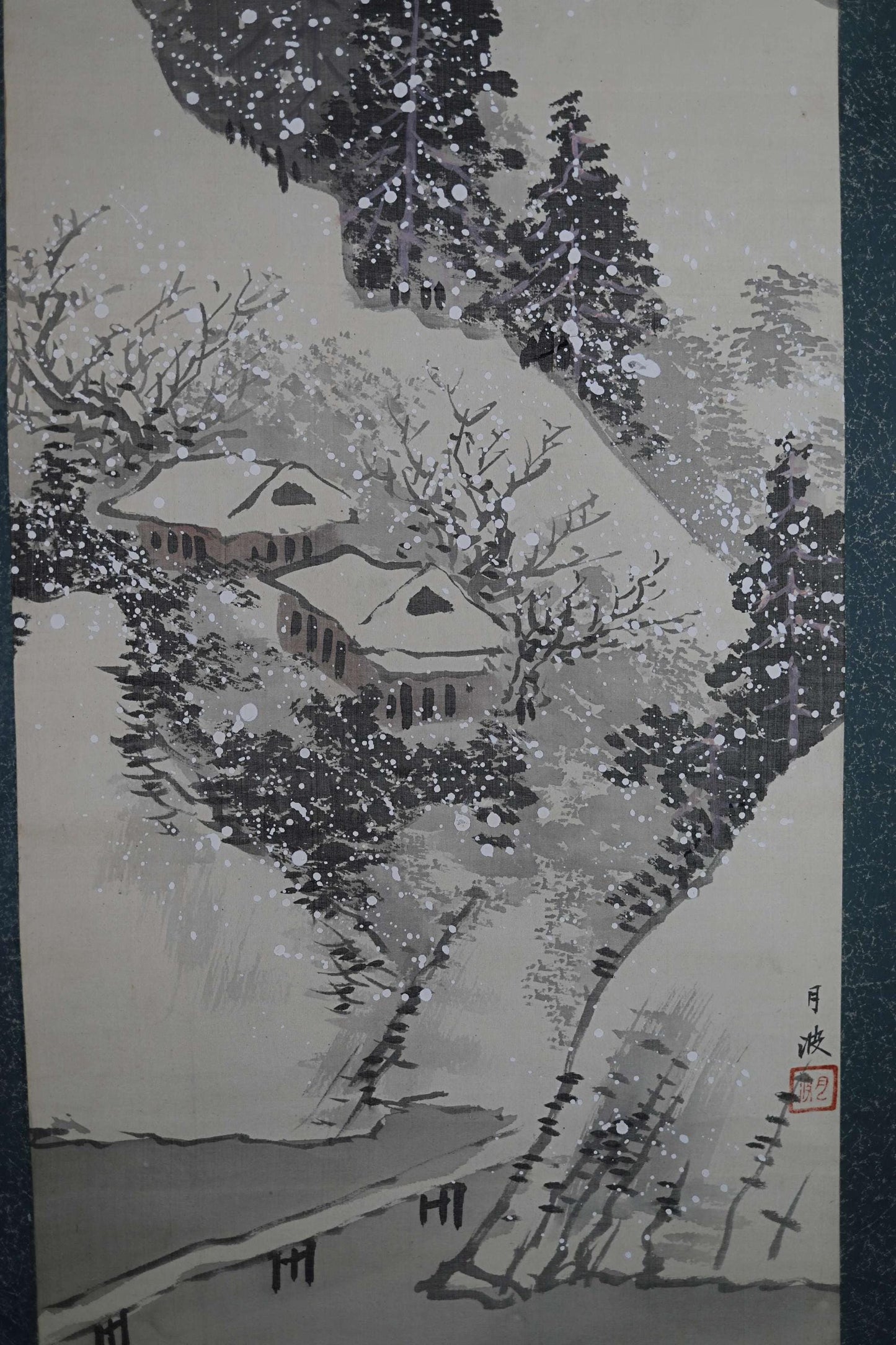 Japanese antique brush ink painting scroll fine Landscape in winter mountain valley, Kanji signature, KAKEJIKU H67.3×18.9in / 171x48cm