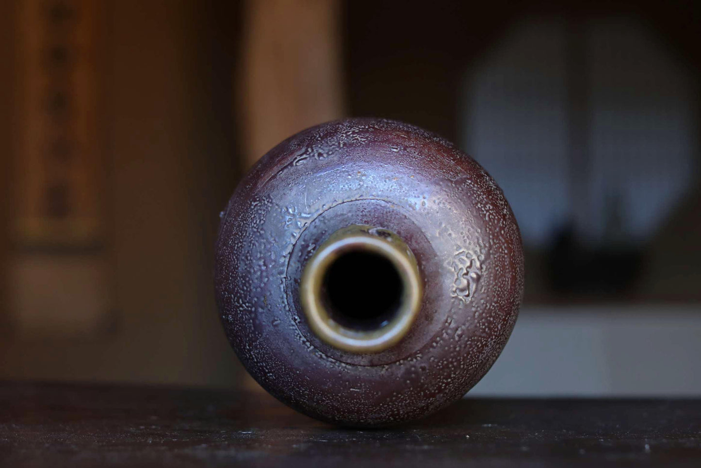 Japanese antique pottery "Bizen ware" Tokkuri flower vase 1800s Beautiful soil color and Green glaze H8.5×5.5in/H21.5×14cm
