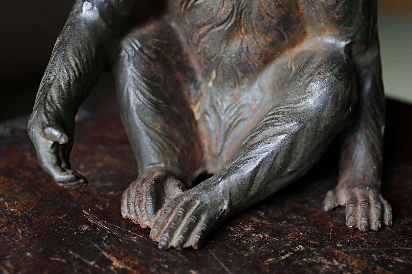 Japanese vintage cast iron monkey statue ornament doll with sign 1970s Japanese interior vintage metal craft animal H7.1×5.5in/H18×14cm