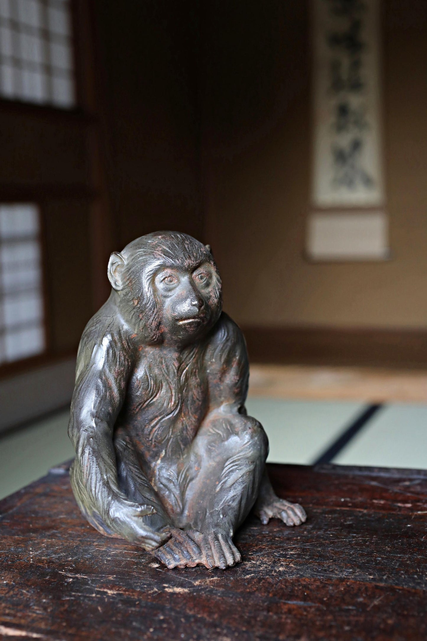 Japanese vintage cast iron monkey statue ornament doll with sign 1970s Japanese interior vintage metal craft animal H7.1×5.5in/H18×14cm