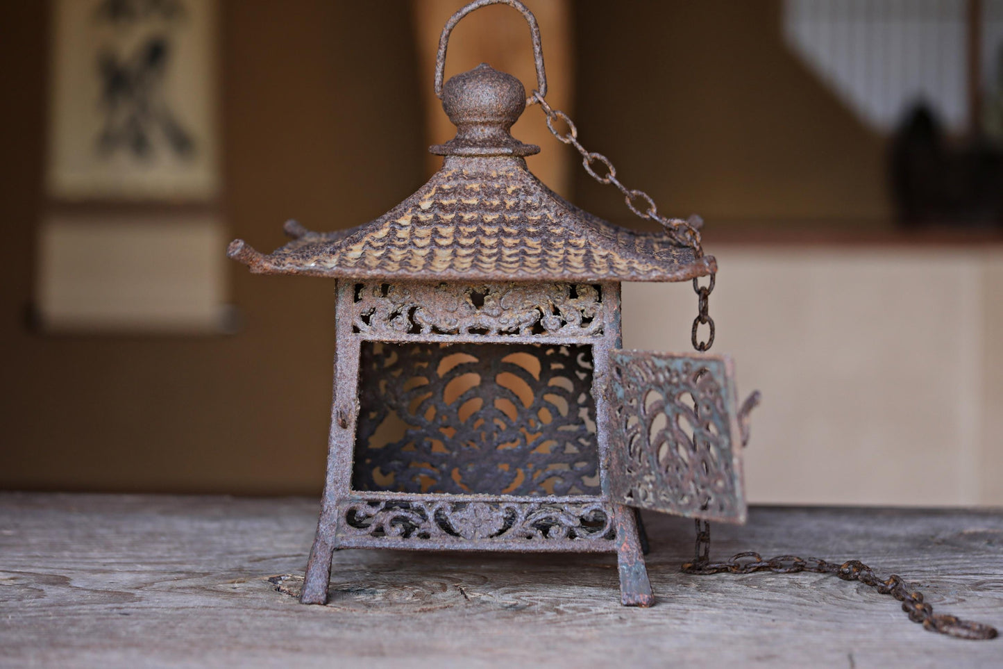 Japanese vintage cast iron metal Lantern, garden lamp, Hanging Lantern furniture Tsuridoro with chain arabesque fretwork H11.2in/H28.5cm
