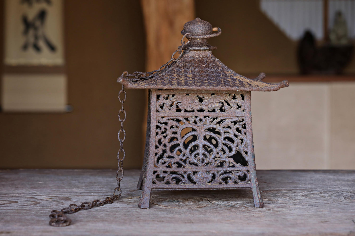 Japanese vintage cast iron metal Lantern, garden lamp, Hanging Lantern furniture Tsuridoro with chain arabesque fretwork H11.2in/H28.5cm