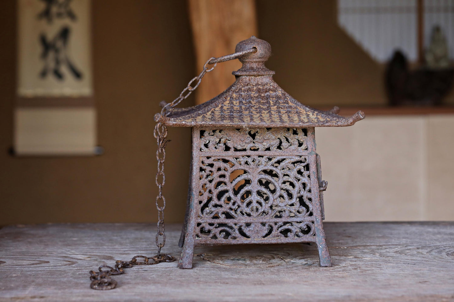 Japanese vintage cast iron metal Lantern, garden lamp, Hanging Lantern furniture Tsuridoro with chain arabesque fretwork H11.2in/H28.5cm