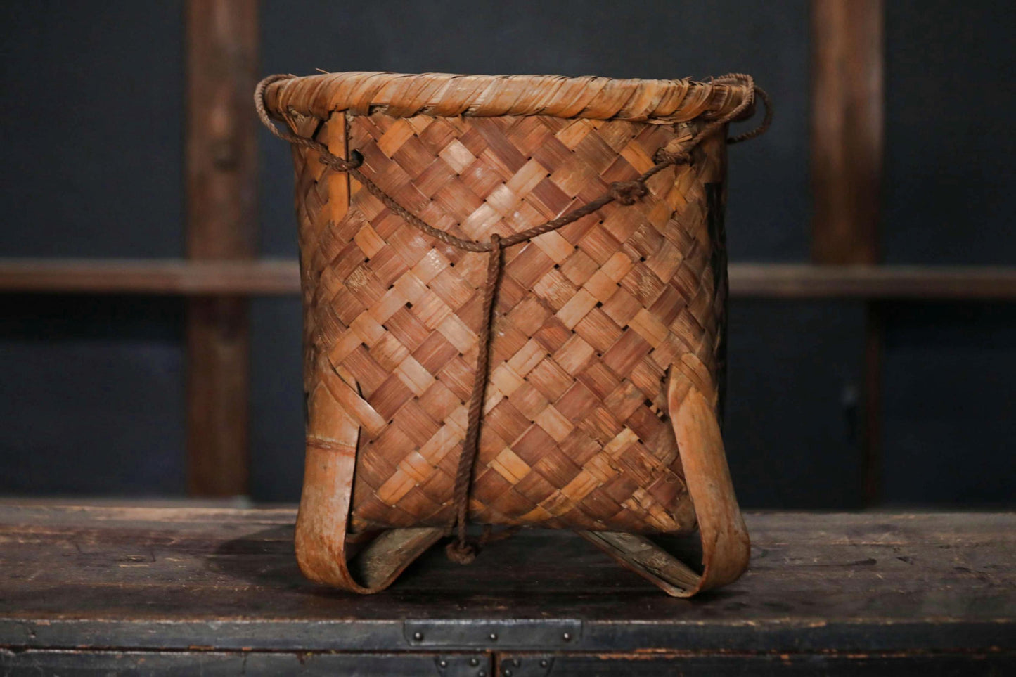 Japanese old antique Large box farmer's old bamboo backpack with Kanji KAGO basket hand craft, 1858s H13.4in×W13.4in/H34×W34cm