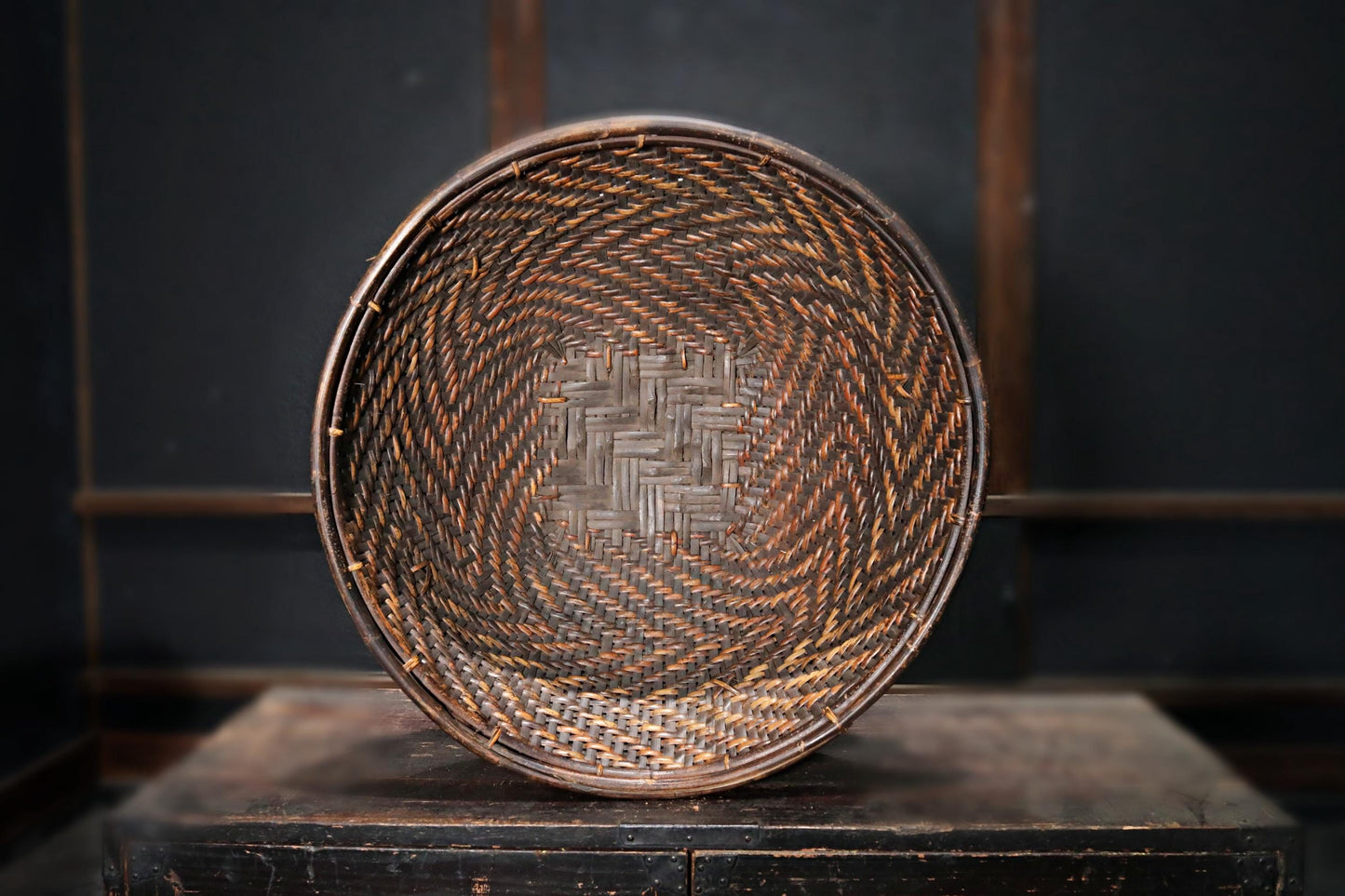 RARE! LARGE! Antique Japanese Farmers Hand Woven Wild grape vine Round Basket, Ajiro ami, MINGEI hand craft, H8.8xW22in/22.4x56cm