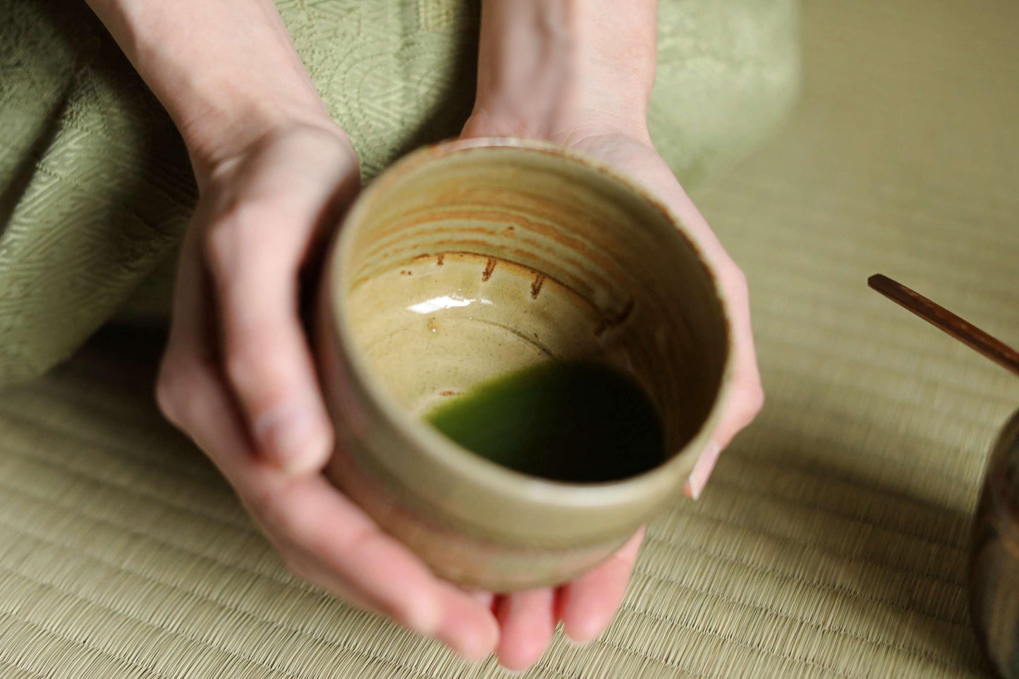 Fine green tea bowl Japanese antique CHAWAN Rikyu利休 like bale shaped handmade Matcha Cup Tea Ceremony with box sign H3.3×3.9in/H8.5×9.8in