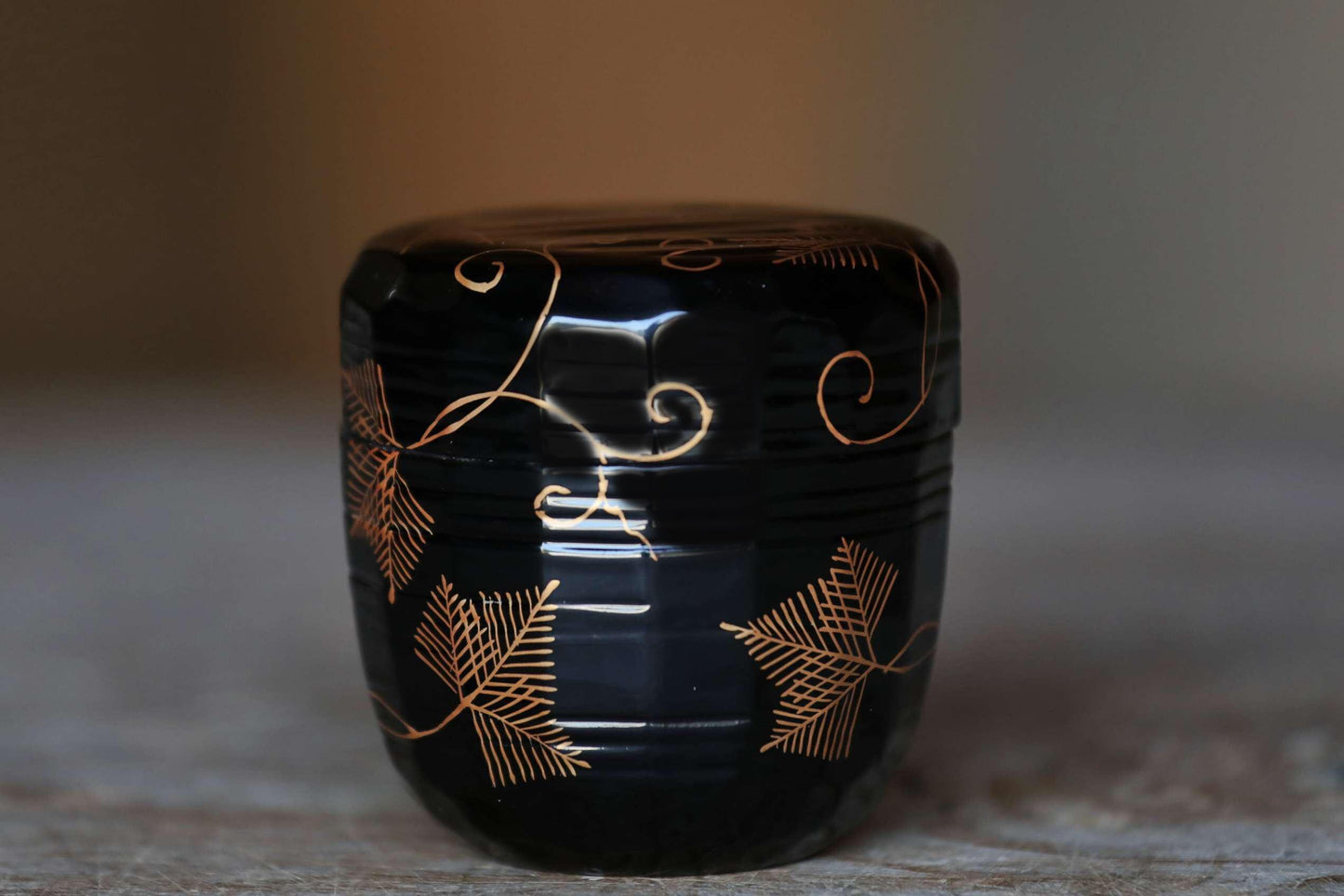 Japanese vintage "matcha" green tea caddy with golden Autumn flowers Wajima Makie, "棗 natsume", for tea ceremony H2.8in/H7cm