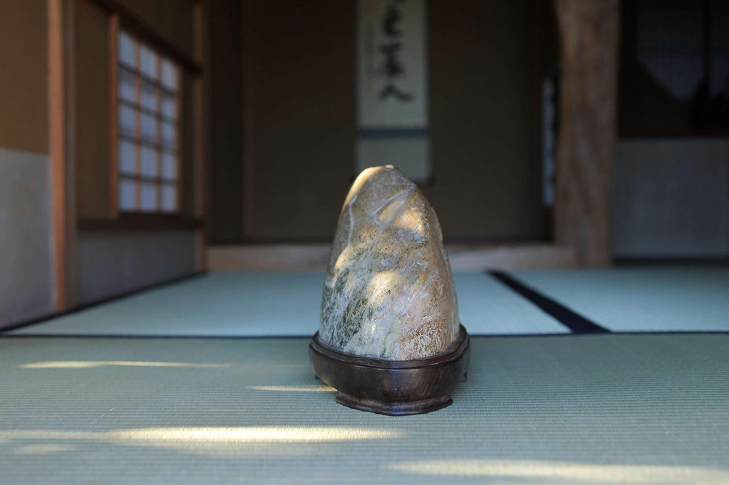BIG! Japanese old "SUISEKI" scholars stone, indoor viewing stone, animism, with a hand carved pedestal Power stone H5.9xW21.3in/24x54cm