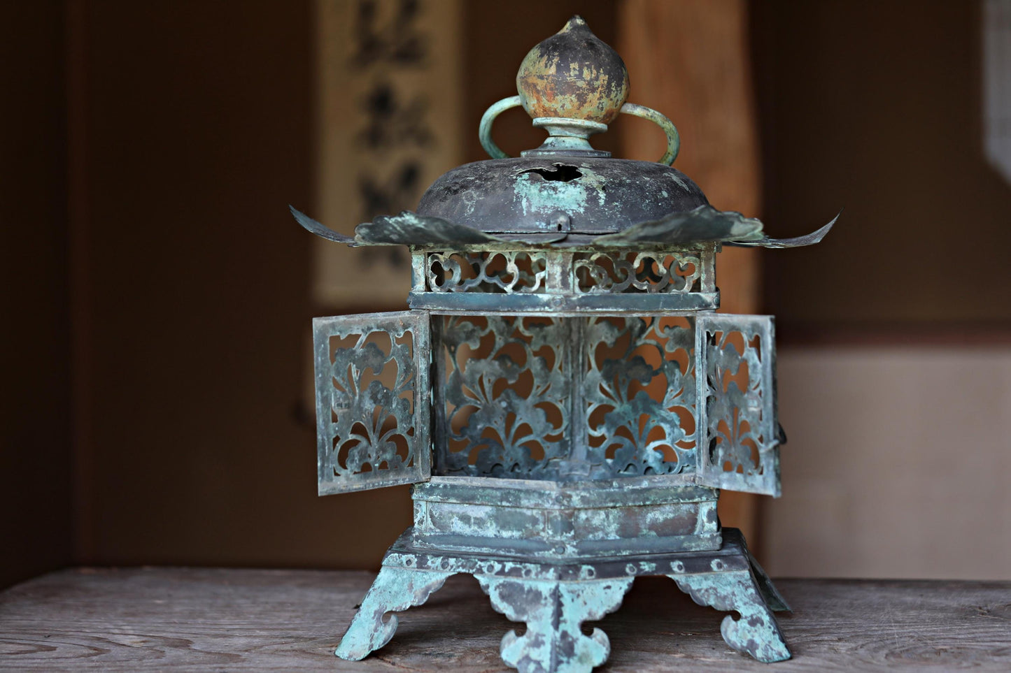 RARE! BIG! Japanese Antique 1800s bronze Lantern Buddhist temple, garden lamp Hanging Lantern Tsuridoro open work H16.1in/H41cm