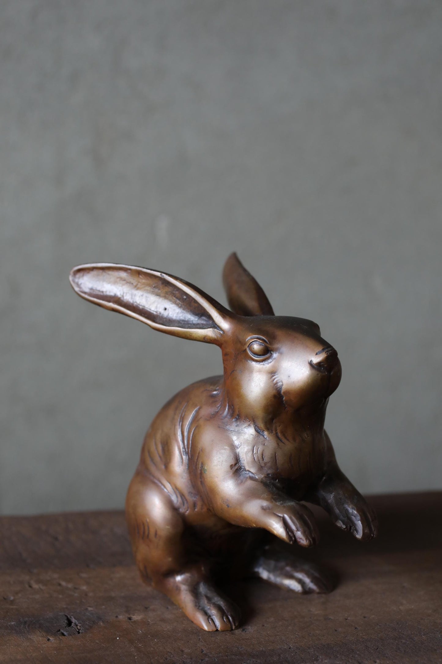 FINE! Japanese vintage bronze rabbit statue ornament doll with Kanji signature 1950s Japanese interior metal animal craft H5.5in/H14cm