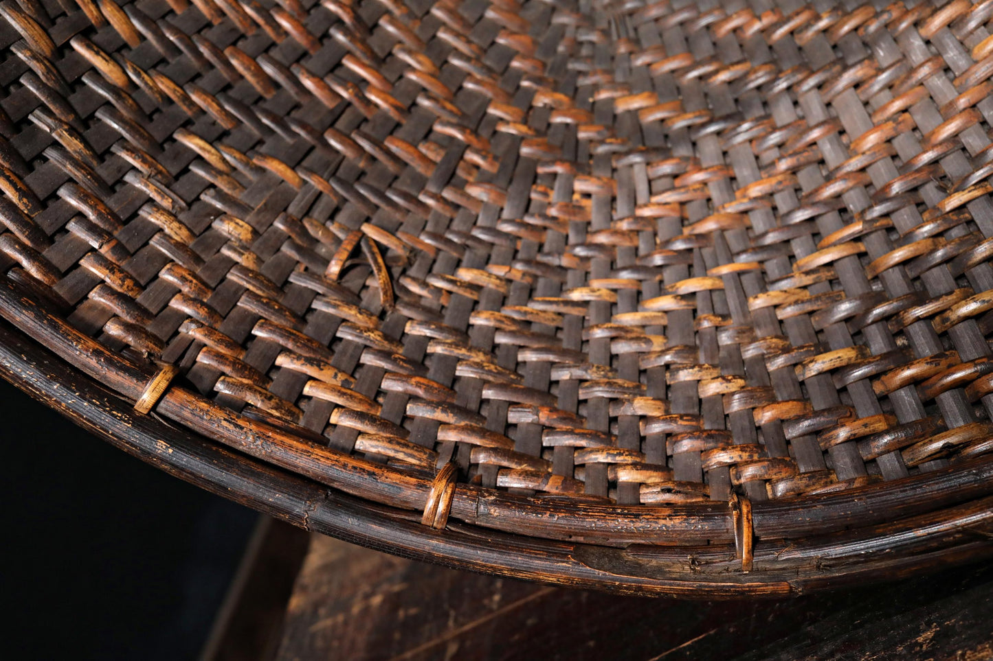 RARE! LARGE! Antique Japanese Farmers Hand Woven Wild grape vine Round Basket, Ajiro ami, MINGEI hand craft, H8.8xW22in/22.4x56cm