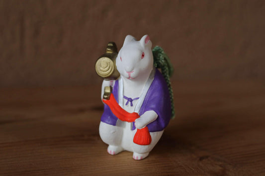 Japanese pottery bell Mouse with a hammer animal doll with Kanji 誉田宮 sacred horse Paper weight, Ornaments Japanese vintage H3.1in/8cm