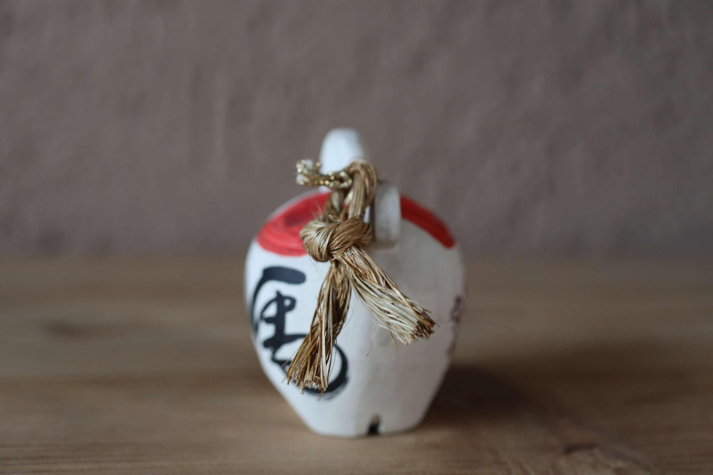 Japanese pottery bell white horse animal doll with 白馬 Hakuba poem Paper weight, Ornaments Japanese vintage small bell H2.9in/7.3cm
