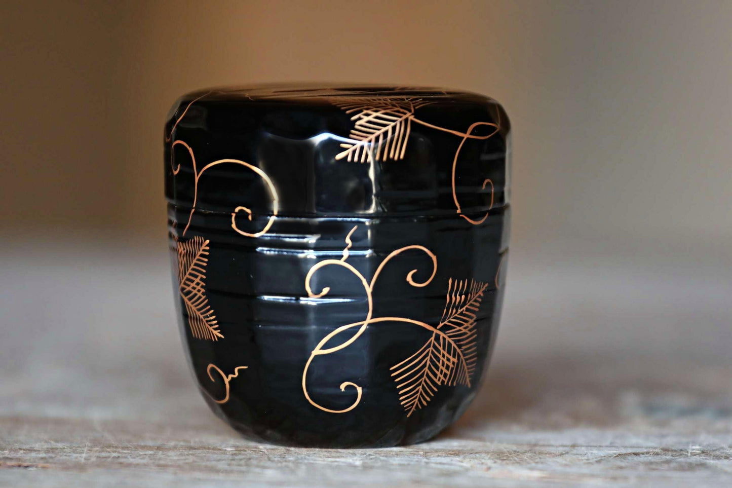Japanese vintage "matcha" green tea caddy with golden Autumn flowers Wajima Makie, "棗 natsume", for tea ceremony H2.8in/H7cm