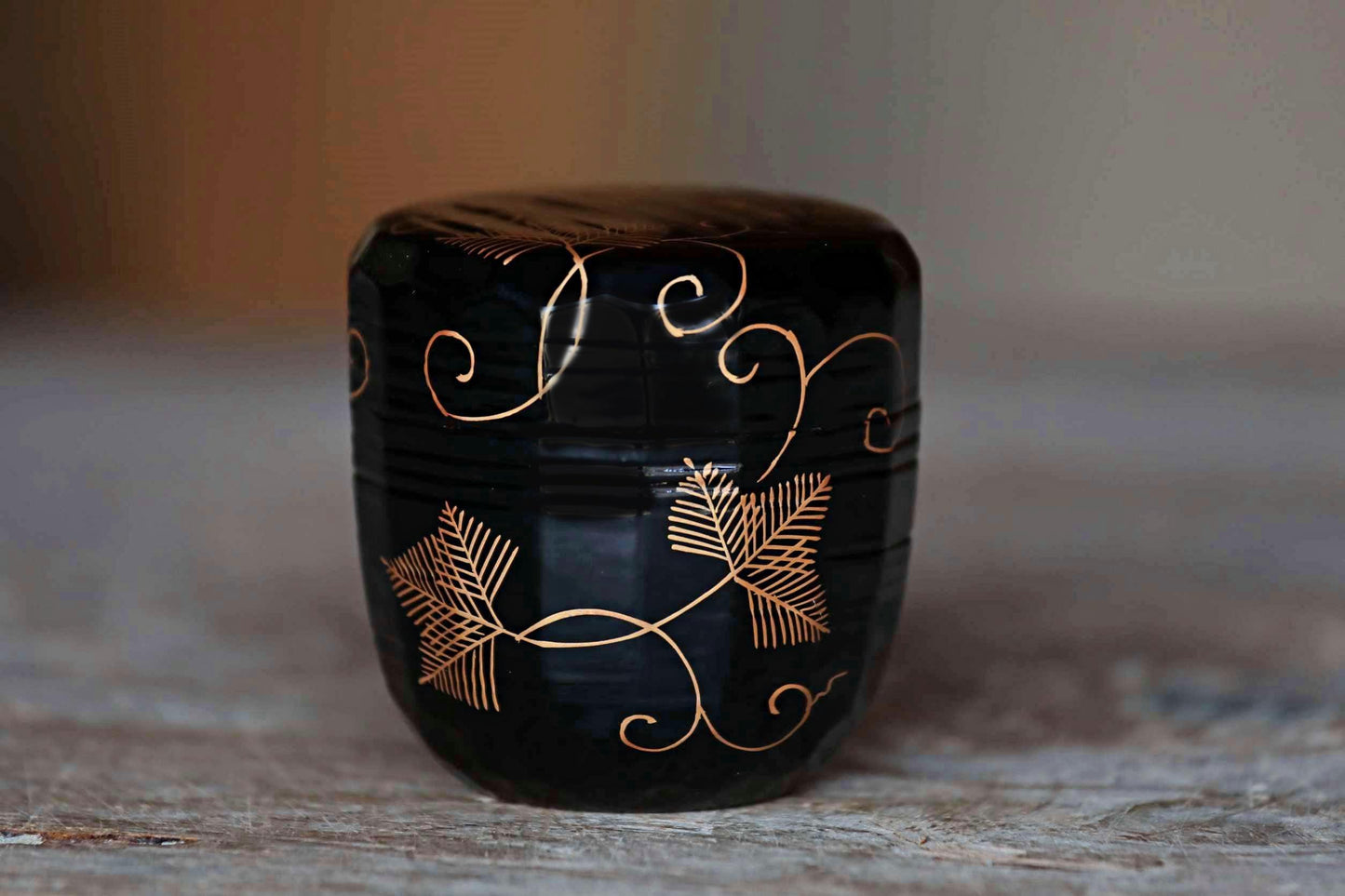 Japanese vintage "matcha" green tea caddy with golden Autumn flowers Wajima Makie, "棗 natsume", for tea ceremony H2.8in/H7cm