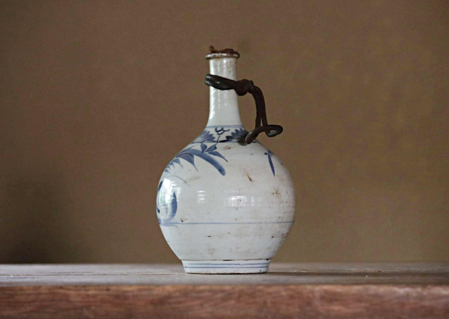 Japanese antique porcelain Sake bottle vase indigo blue&white hand painting flower SOMETSUKE KOIMARI 1800s EDO craft H9.8×5.9in/H25×15cm