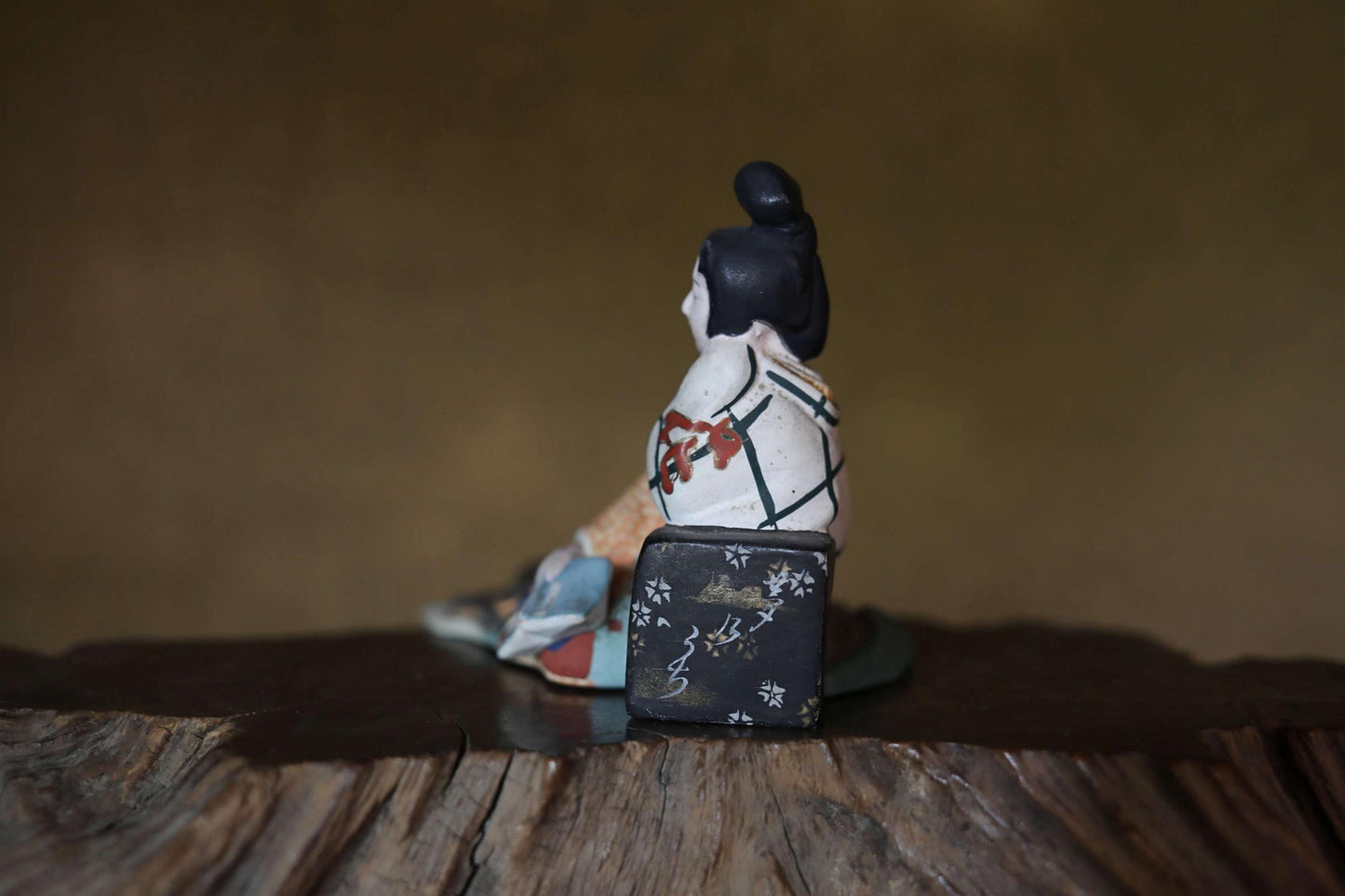Japanese antique doll GEISYA napping woman doll in kimono with book made of pottery, Kanji 月moon, 花flower H3.9×7.5in/H10×19cm