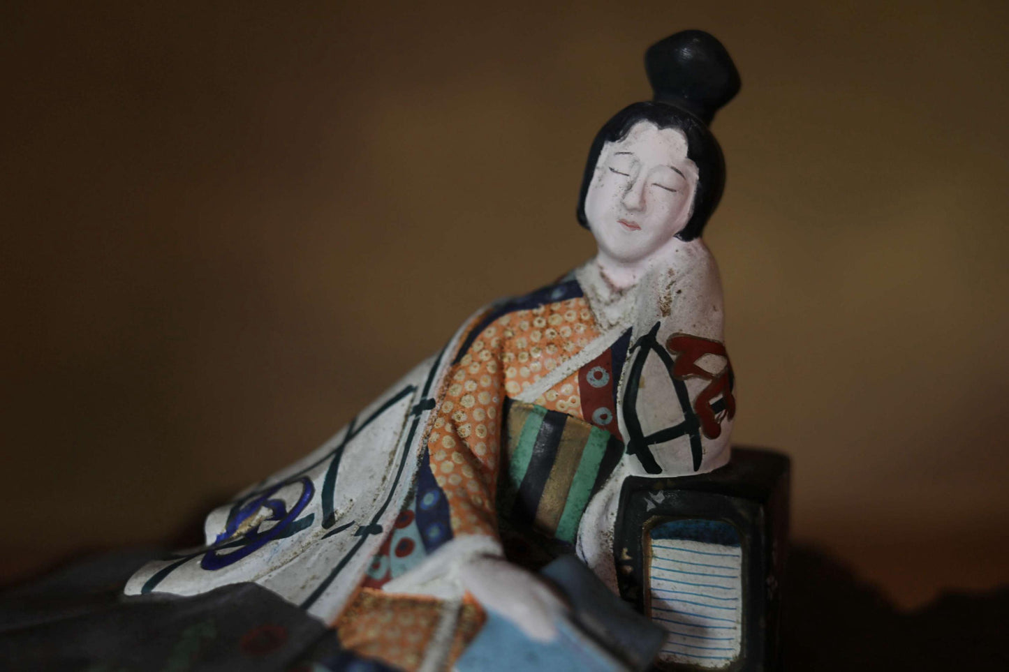 Japanese antique doll GEISYA napping woman doll in kimono with book made of pottery, Kanji 月moon, 花flower H3.9×7.5in/H10×19cm